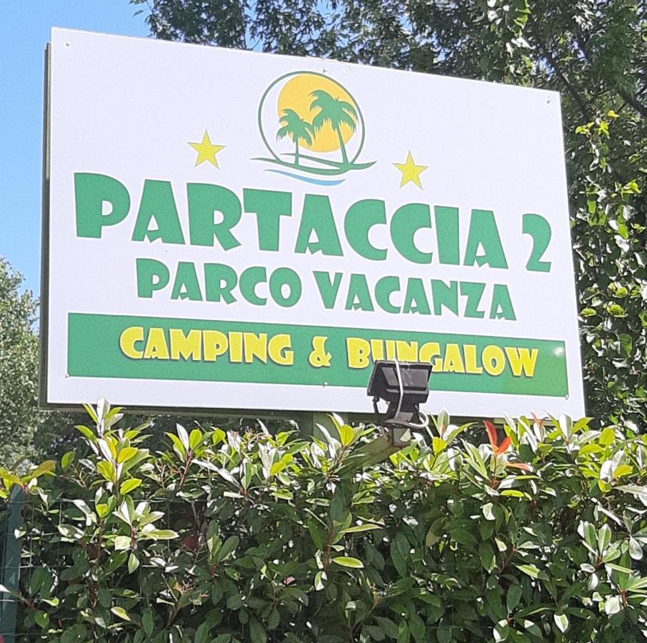 Camping Parco Vacanza Partaccia 2 Marina di Massa Bagian luar foto